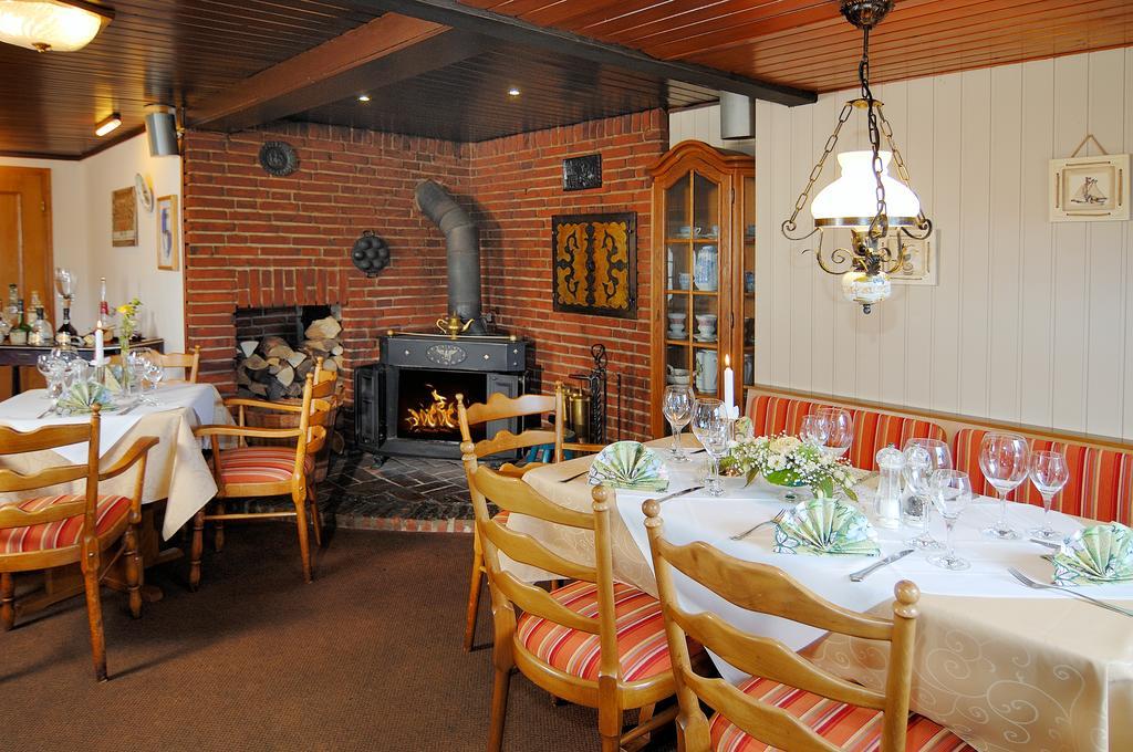 Hotel-Restaurant Faehr-Cafe Niesgrau Экстерьер фото