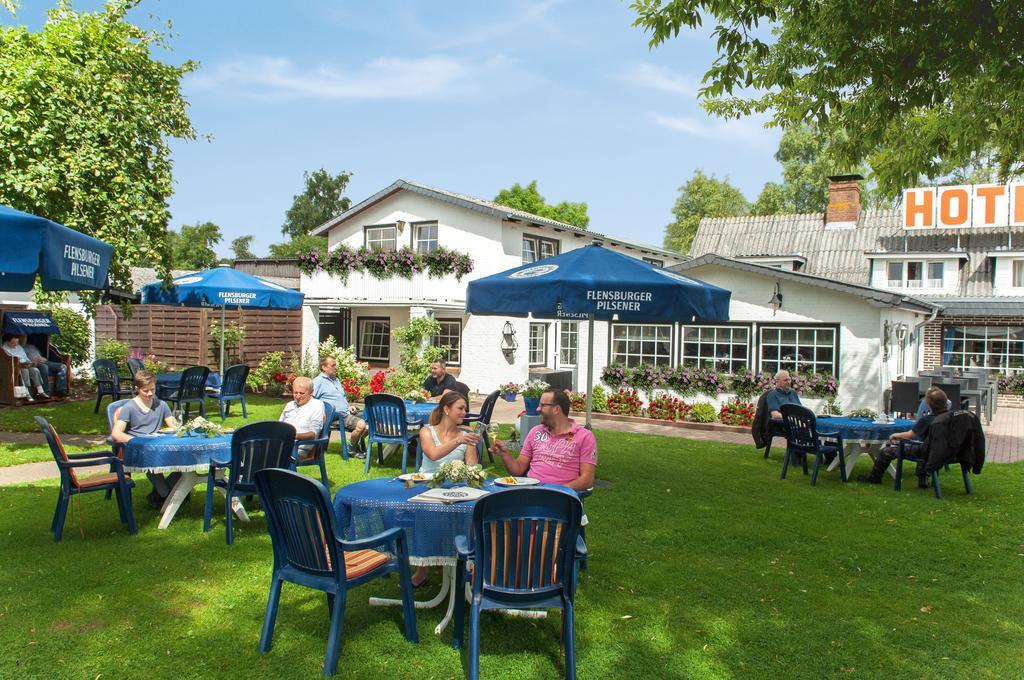 Hotel-Restaurant Faehr-Cafe Niesgrau Экстерьер фото